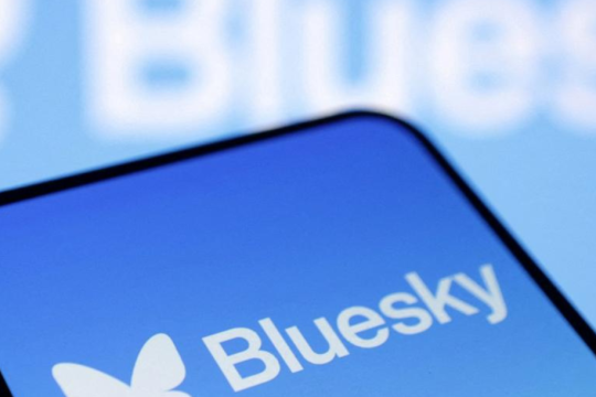 Bluesky lancia i segnalibri privati: salva i post in tutta discrezione.